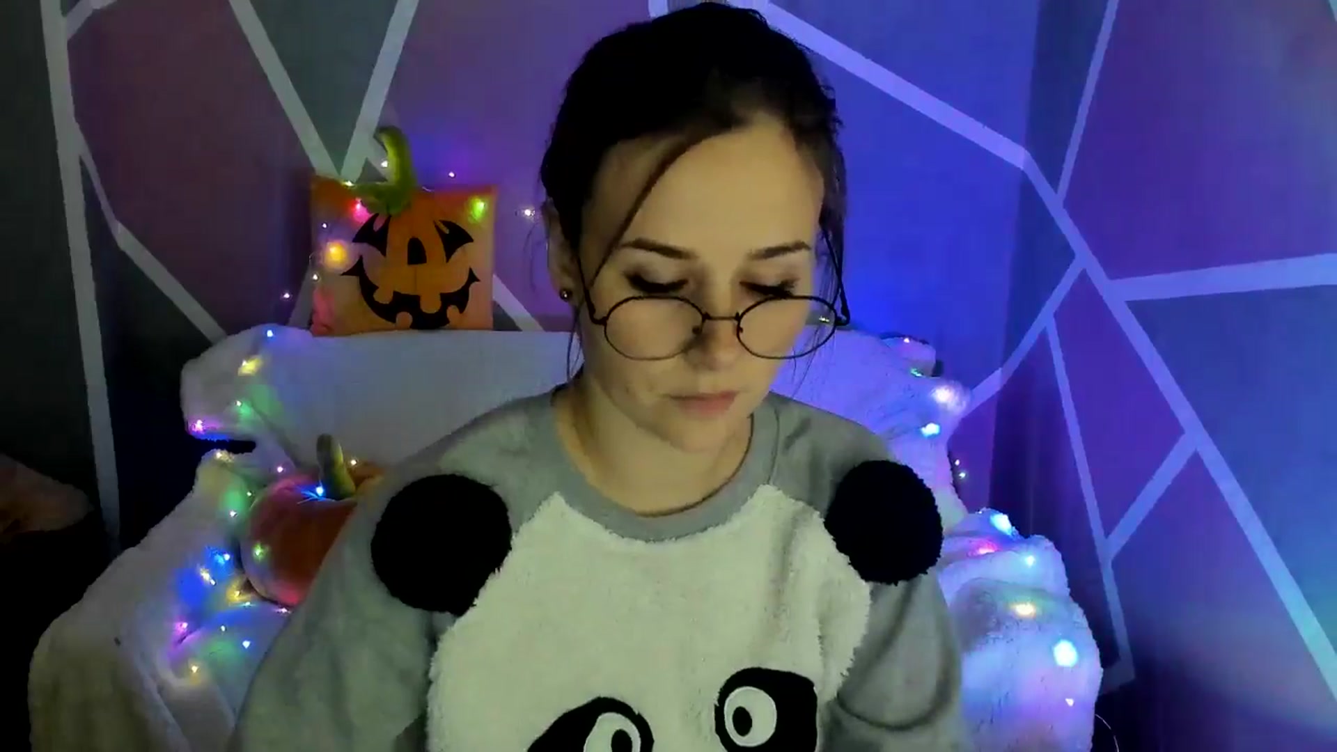 Gallery image thumbnail from Sexy_Ukr's myfreecams stream on, 10/31/2024, 18:03 image 5 of 20