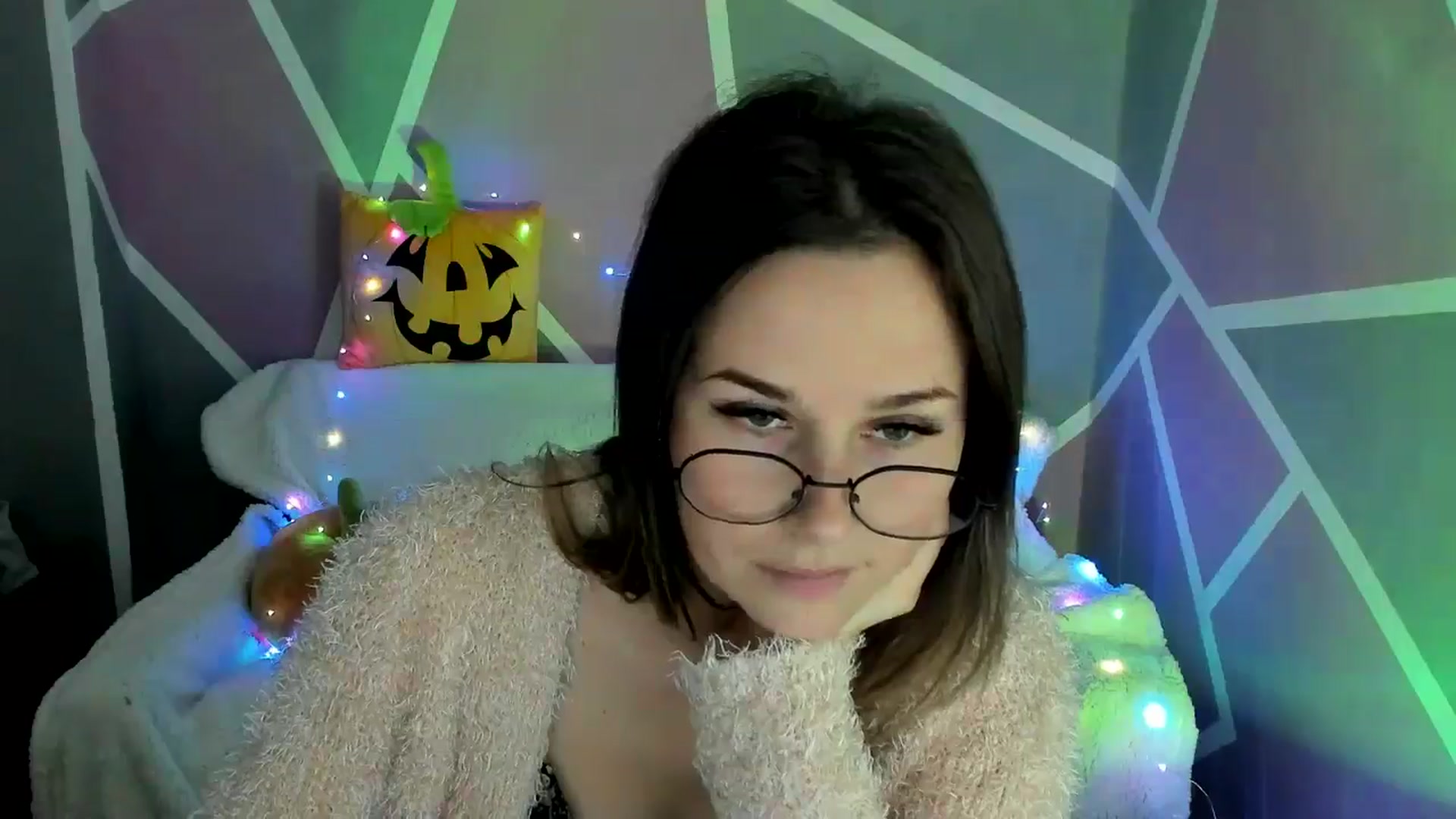 Gallery image thumbnail from Sexy_Ukr's myfreecams stream on, 11/02/2024, 16:02 image 17 of 20