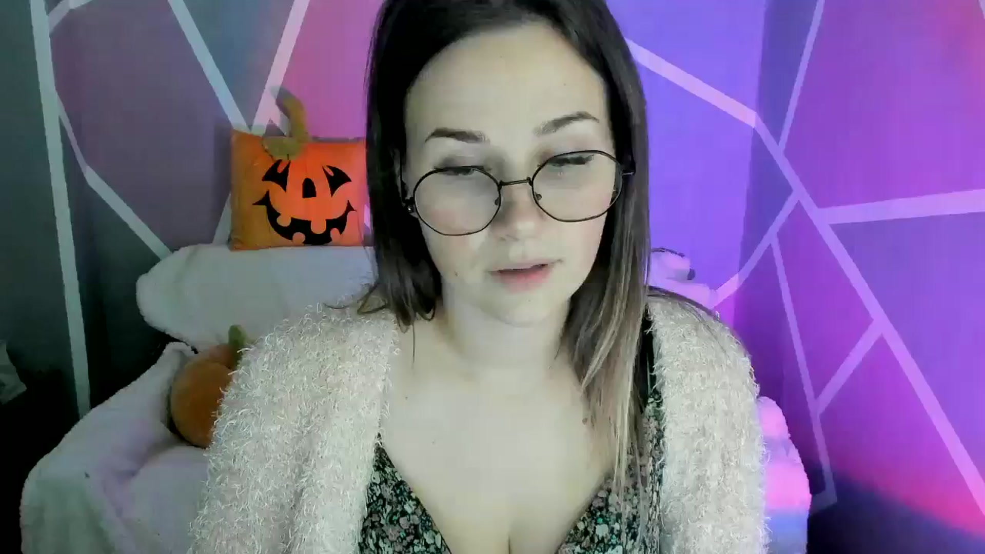 Gallery image thumbnail from Sexy_Ukr's myfreecams stream on, 11/02/2024, 17:10 image 19 of 20