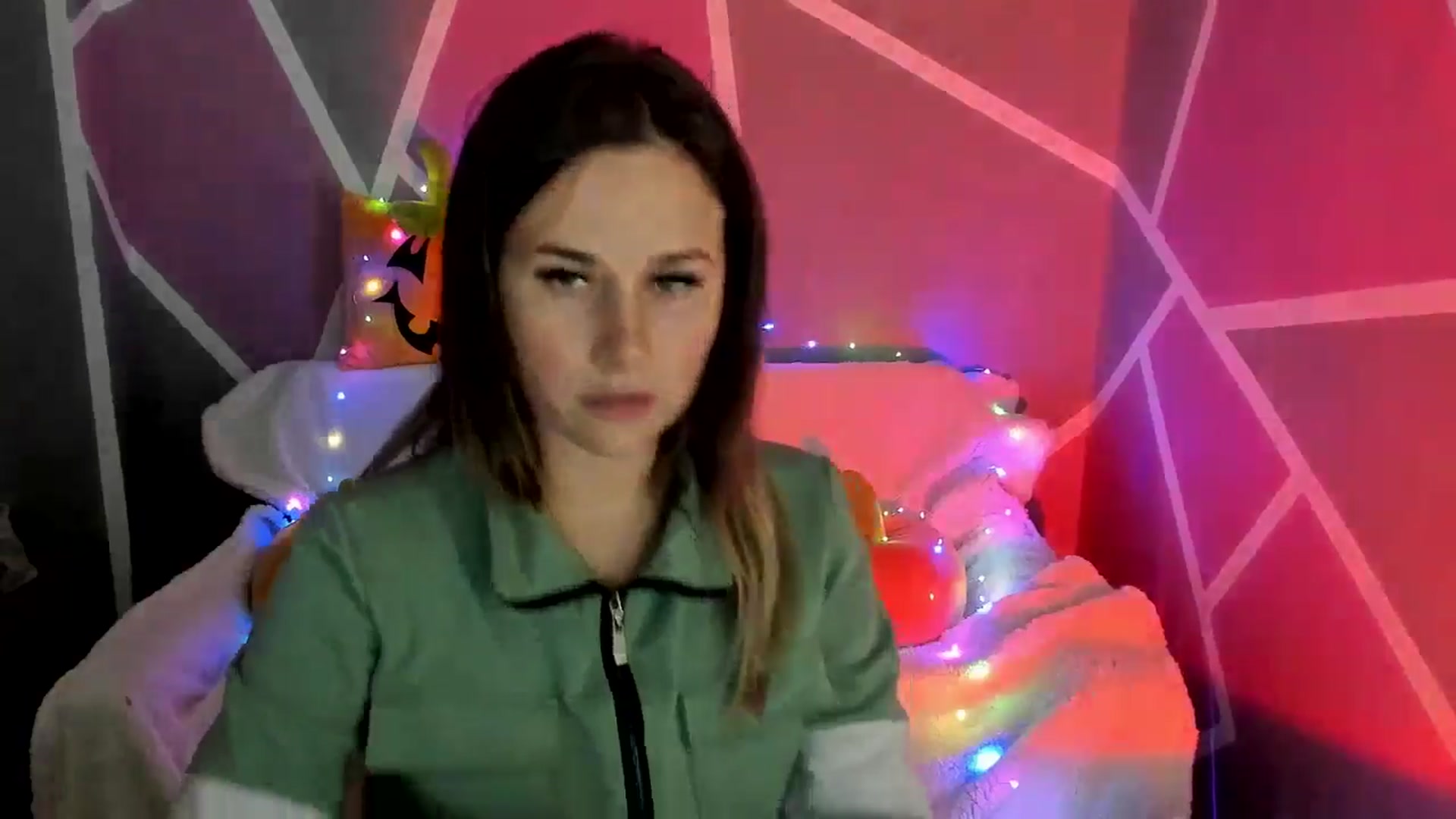 Gallery image thumbnail from Sexy_Ukr's myfreecams stream on, 11/04/2024, 19:26 image 15 of 20