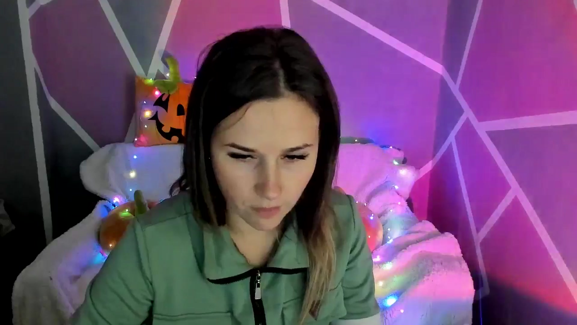 Gallery image thumbnail from Sexy_Ukr's myfreecams stream on, 11/04/2024, 19:26 image 13 of 20