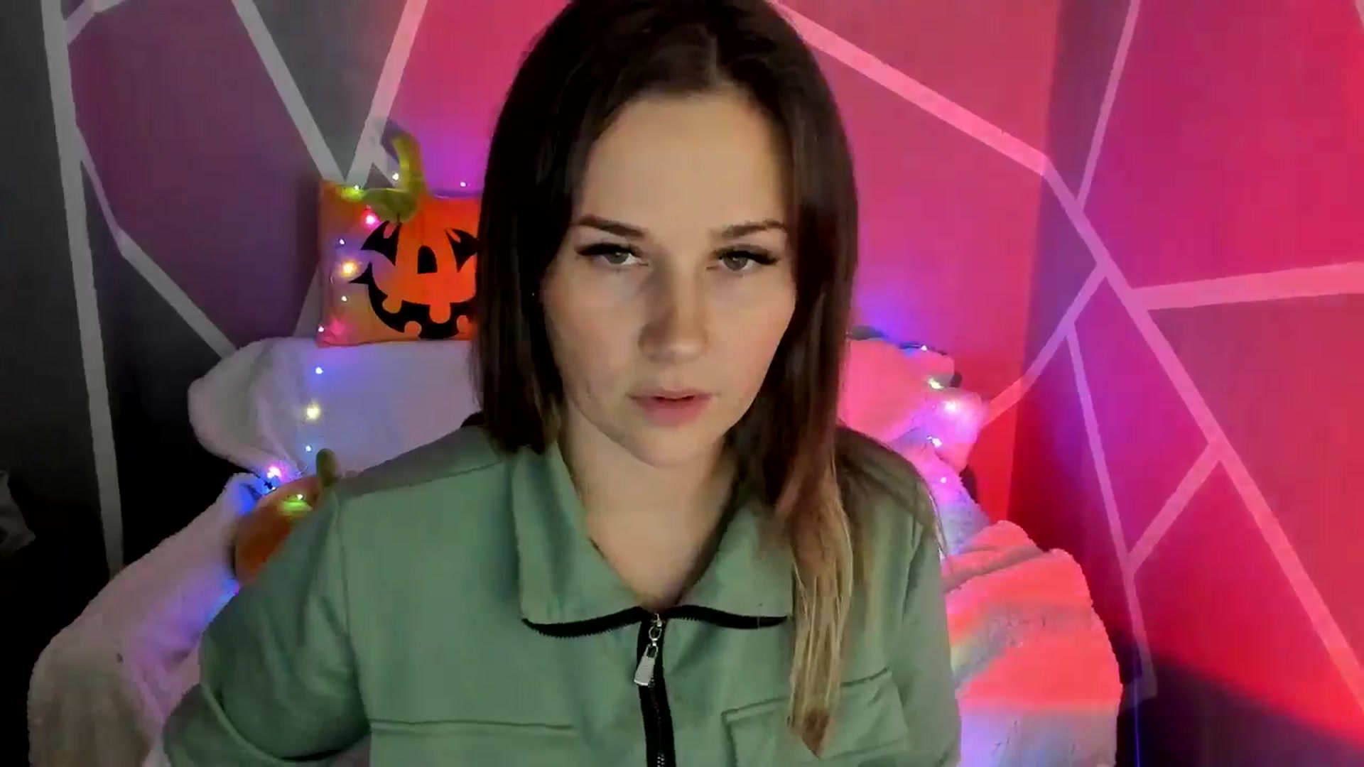 Gallery image thumbnail from Sexy_Ukr's myfreecams stream on, 11/04/2024, 19:26 image 19 of 20