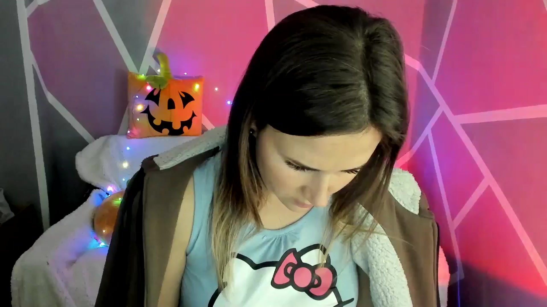 Gallery image thumbnail from Sexy_Ukr's myfreecams stream on, 11/05/2024, 17:18 image 17 of 20