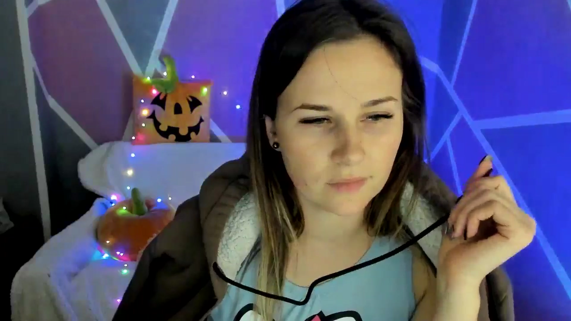 Gallery image thumbnail from Sexy_Ukr's myfreecams stream on, 11/05/2024, 17:18 image 18 of 20