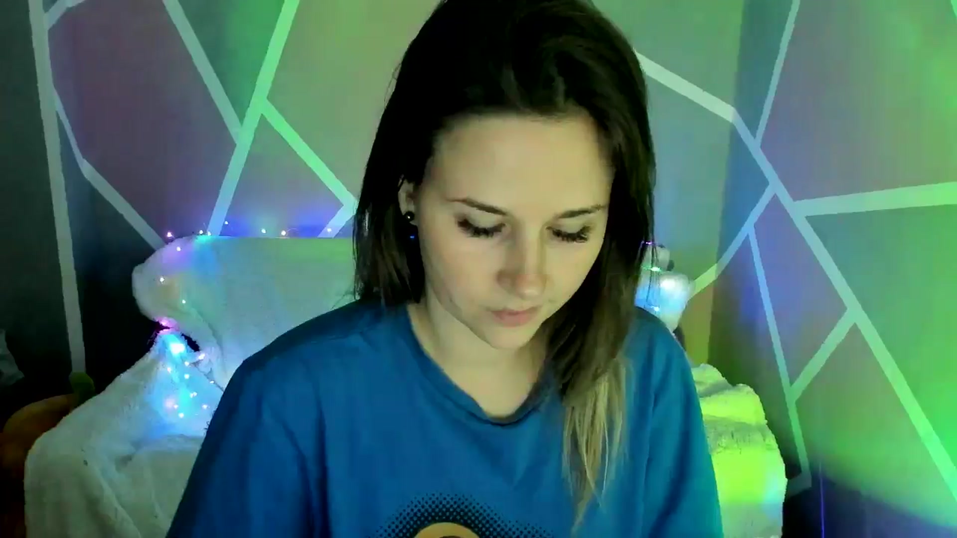 Gallery image thumbnail from Sexy_Ukr's myfreecams stream on, 11/11/2024, 17:46 image 17 of 20