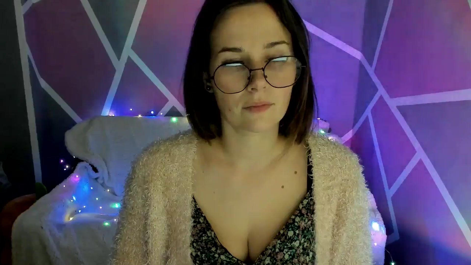 Gallery image thumbnail from Sexy_Ukr's myfreecams stream on, 11/12/2024, 17:25 image 2 of 20