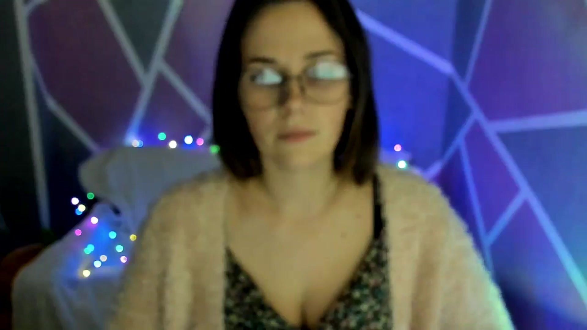 Gallery image thumbnail from Sexy_Ukr's myfreecams stream on, 11/12/2024, 17:25 image 8 of 20
