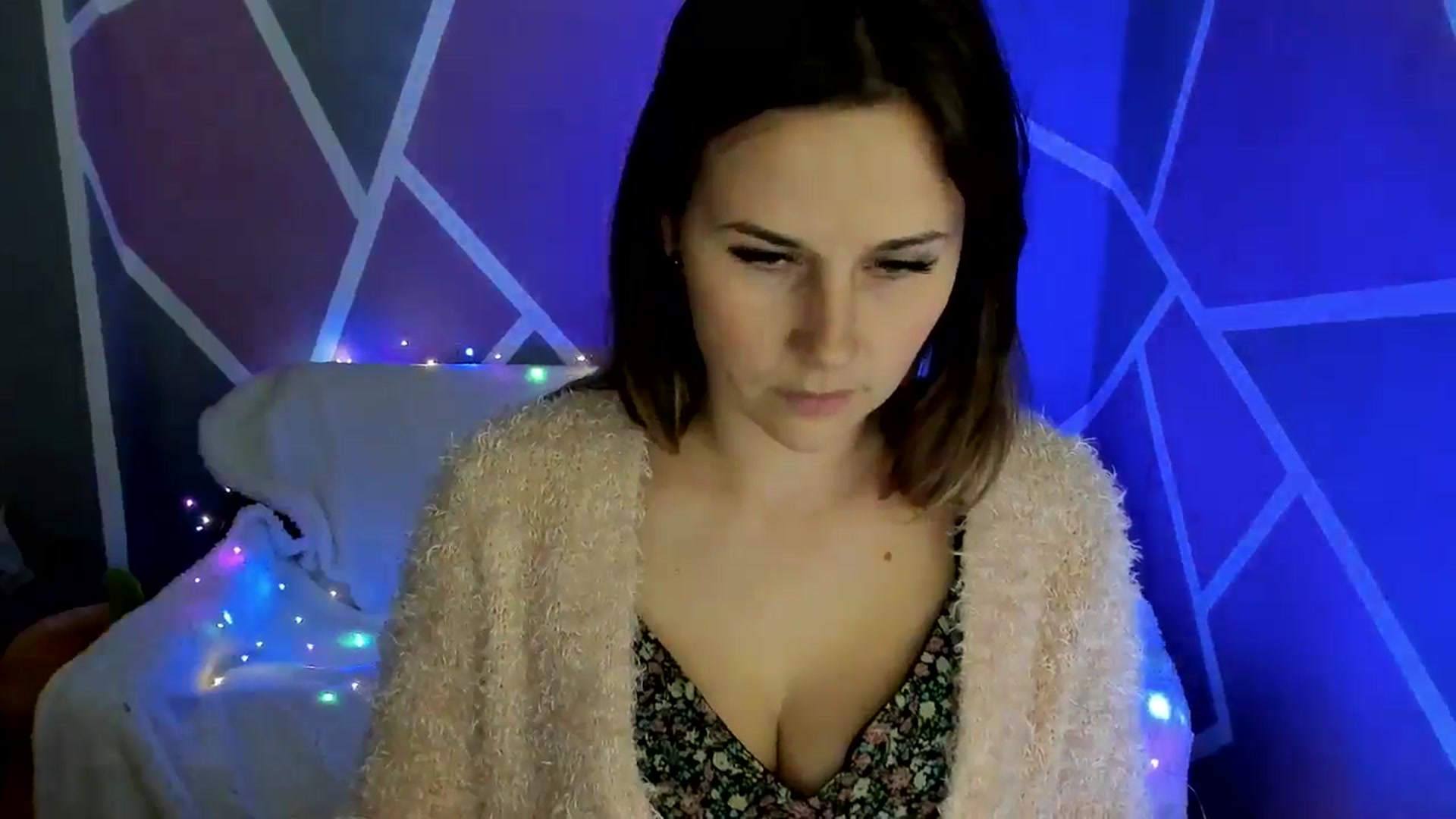Gallery image thumbnail from Sexy_Ukr's myfreecams stream on, 11/12/2024, 18:32 image 15 of 20