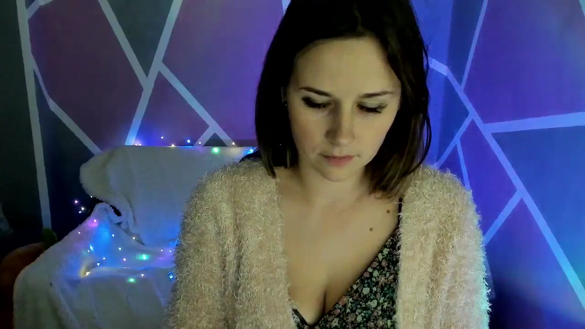 Gallery image thumbnail from Sexy_Ukr's myfreecams stream on, 11/12/2024, 18:32 image 14 of 20