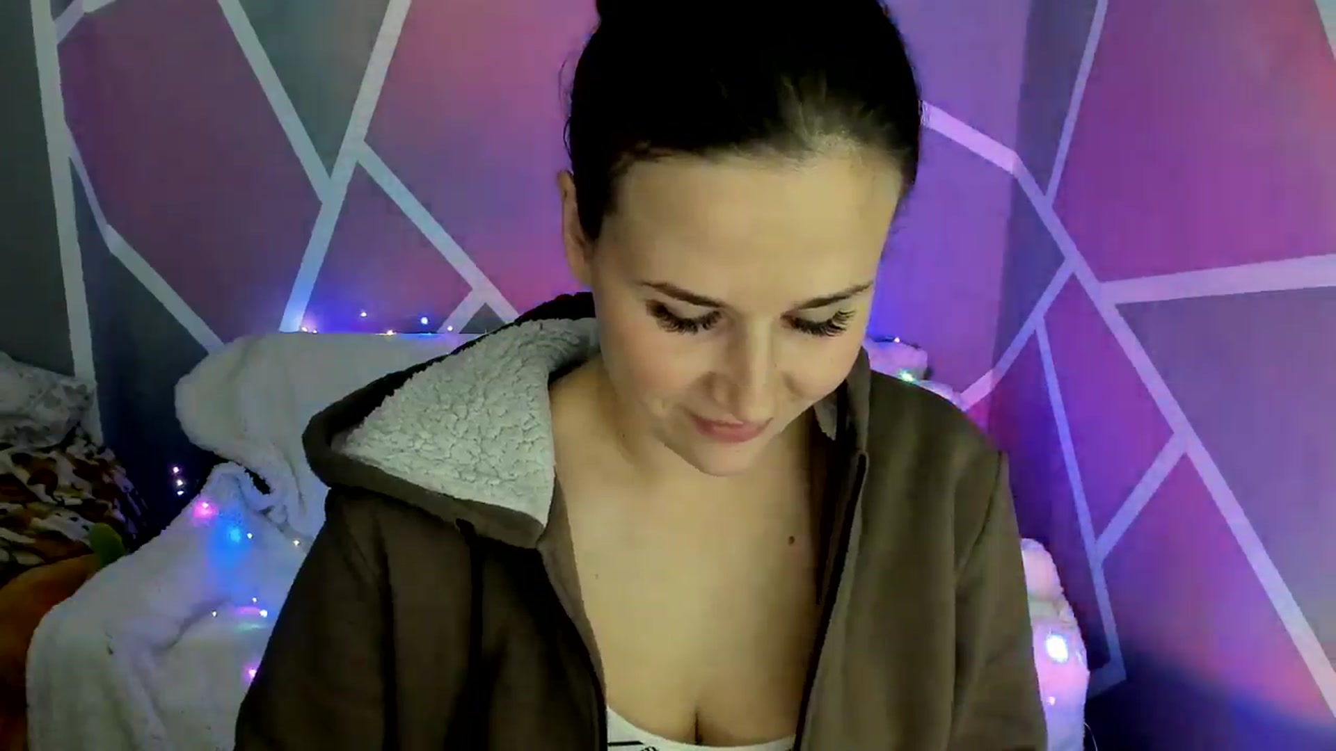 Gallery image thumbnail from Sexy_Ukr's myfreecams stream on, 11/13/2024, 18:19 image 20 of 20