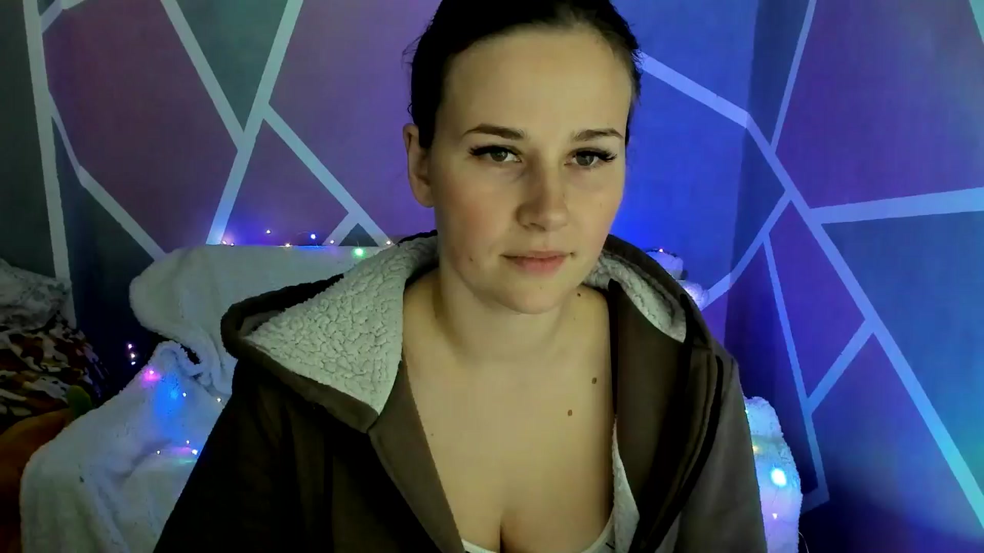 Gallery image thumbnail from Sexy_Ukr's myfreecams stream on, 11/13/2024, 18:19 image 13 of 20