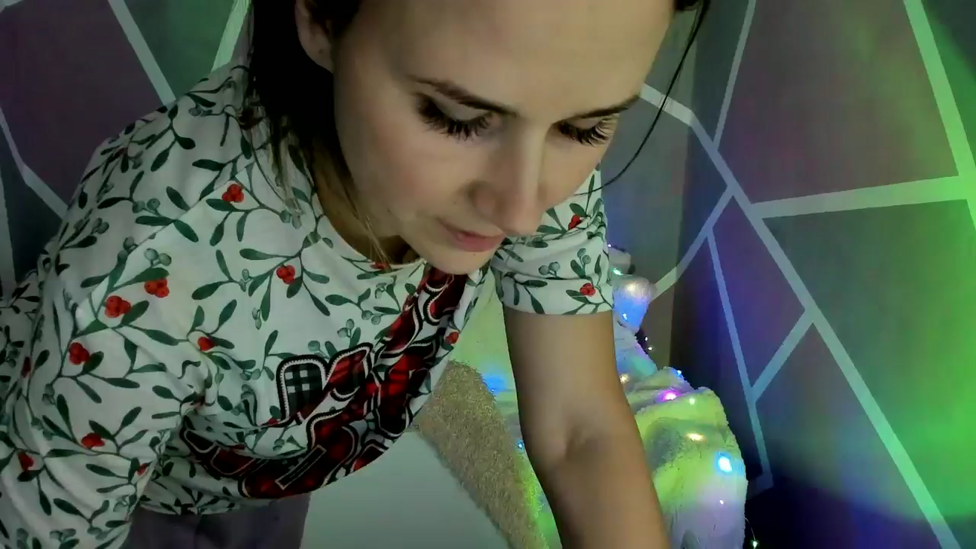 Gallery image thumbnail from Sexy_Ukr's myfreecams stream on, 11/16/2024, 18:17 image 12 of 20