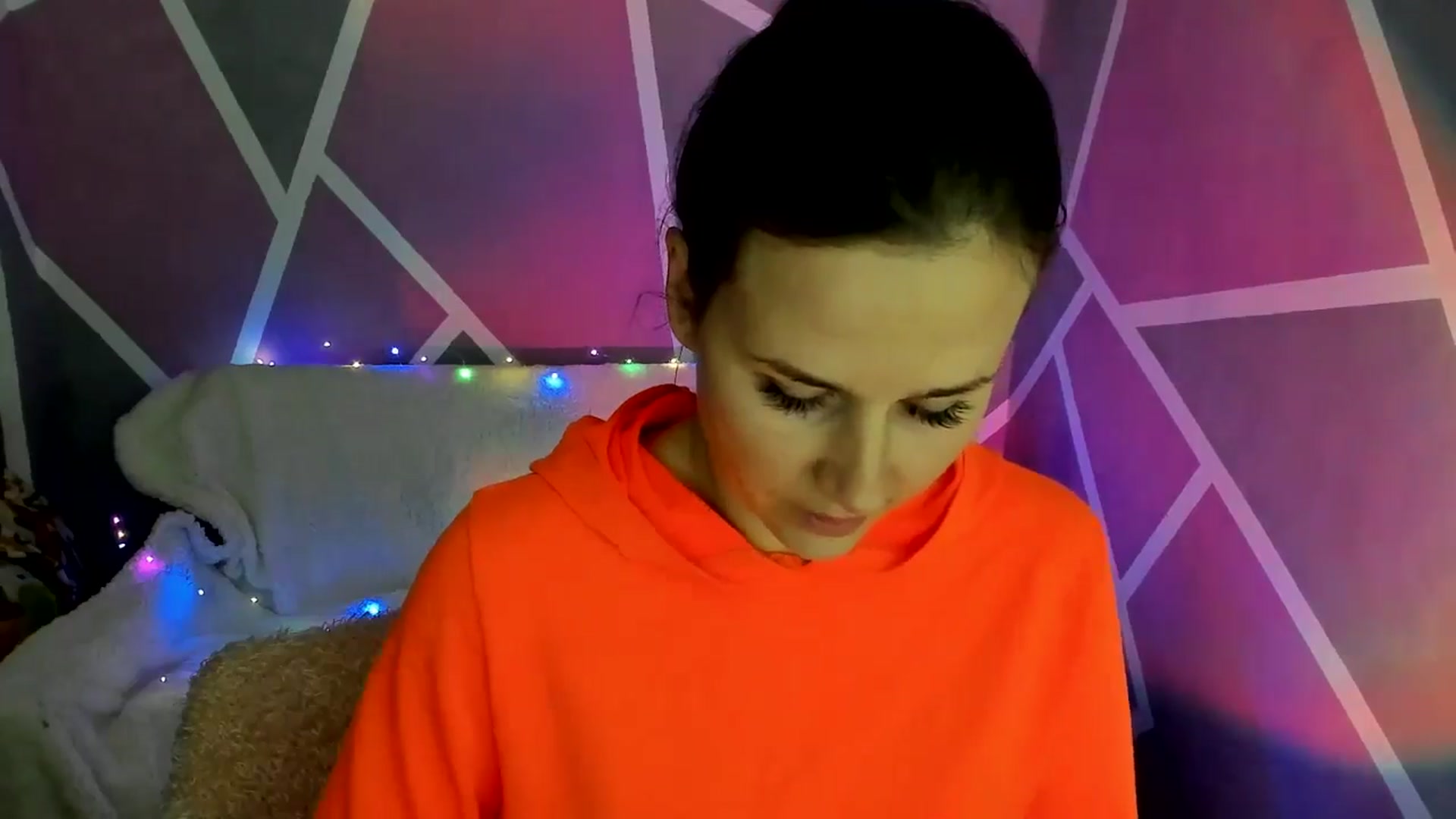 Gallery image thumbnail from Sexy_Ukr's myfreecams stream on, 11/17/2024, 17:14 image 17 of 20