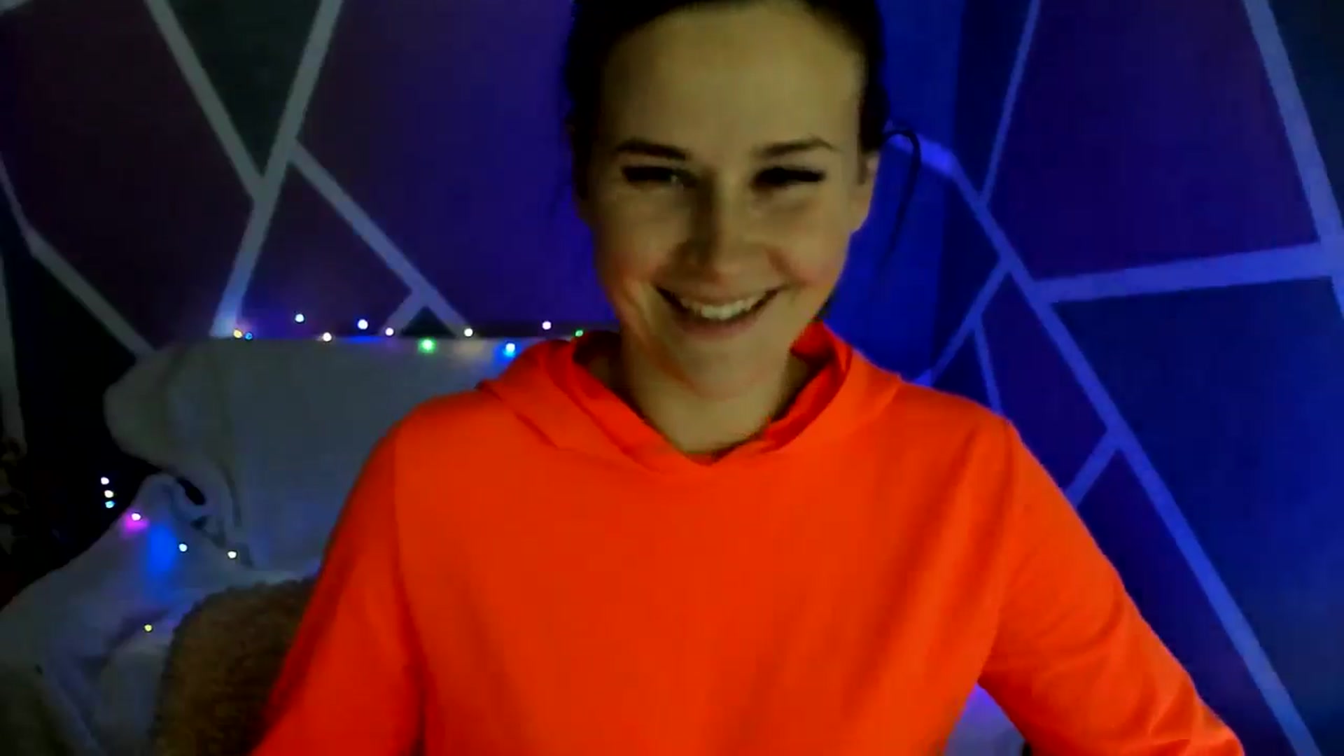 Gallery image thumbnail from Sexy_Ukr's myfreecams stream on, 11/17/2024, 17:14 image 19 of 20