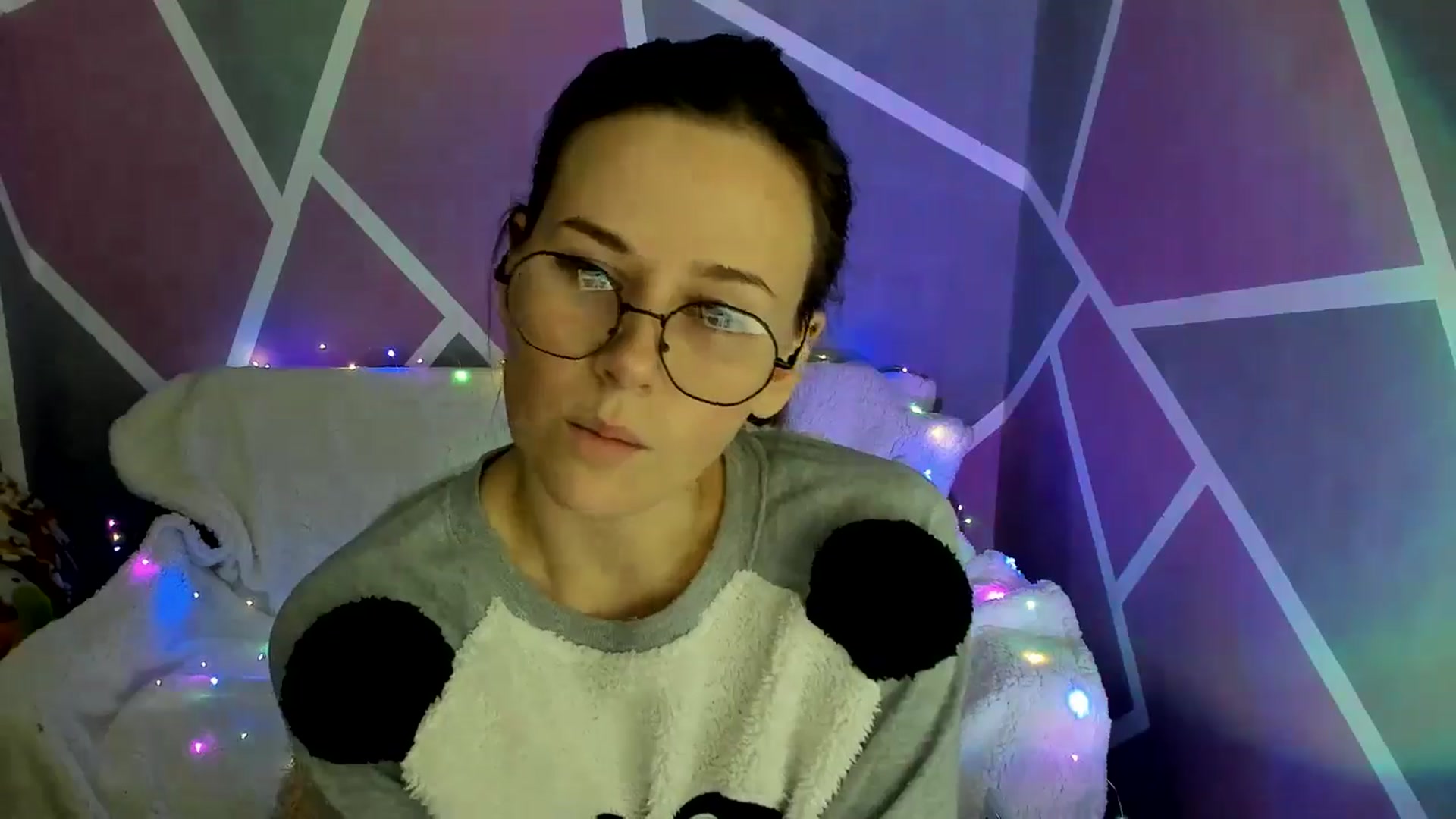 Gallery image thumbnail from Sexy_Ukr's myfreecams stream on, 11/20/2024, 17:50 image 4 of 20