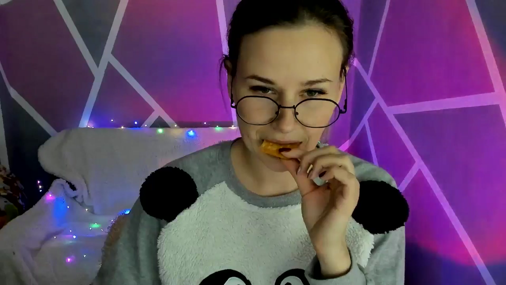 Gallery image thumbnail from Sexy_Ukr's myfreecams stream on, 11/20/2024, 17:50 image 3 of 20