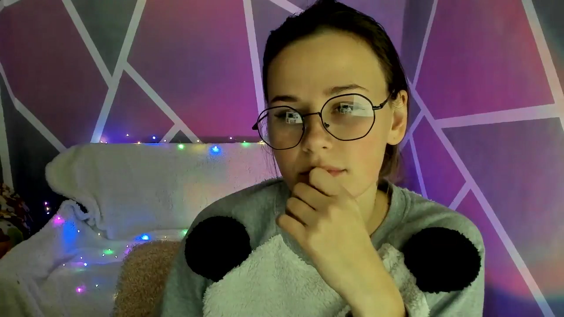 Gallery image thumbnail from Sexy_Ukr's myfreecams stream on, 11/20/2024, 18:18 image 7 of 20
