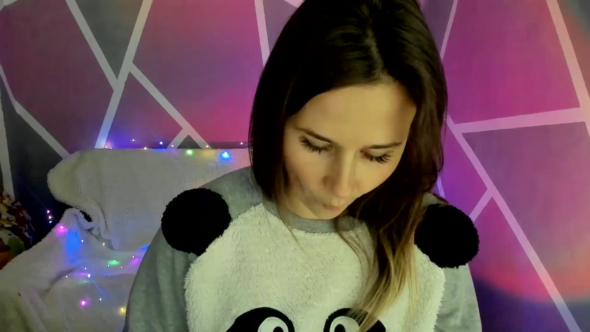 Gallery image thumbnail from Sexy_Ukr's myfreecams stream on, 11/25/2024, 16:18 image 15 of 20