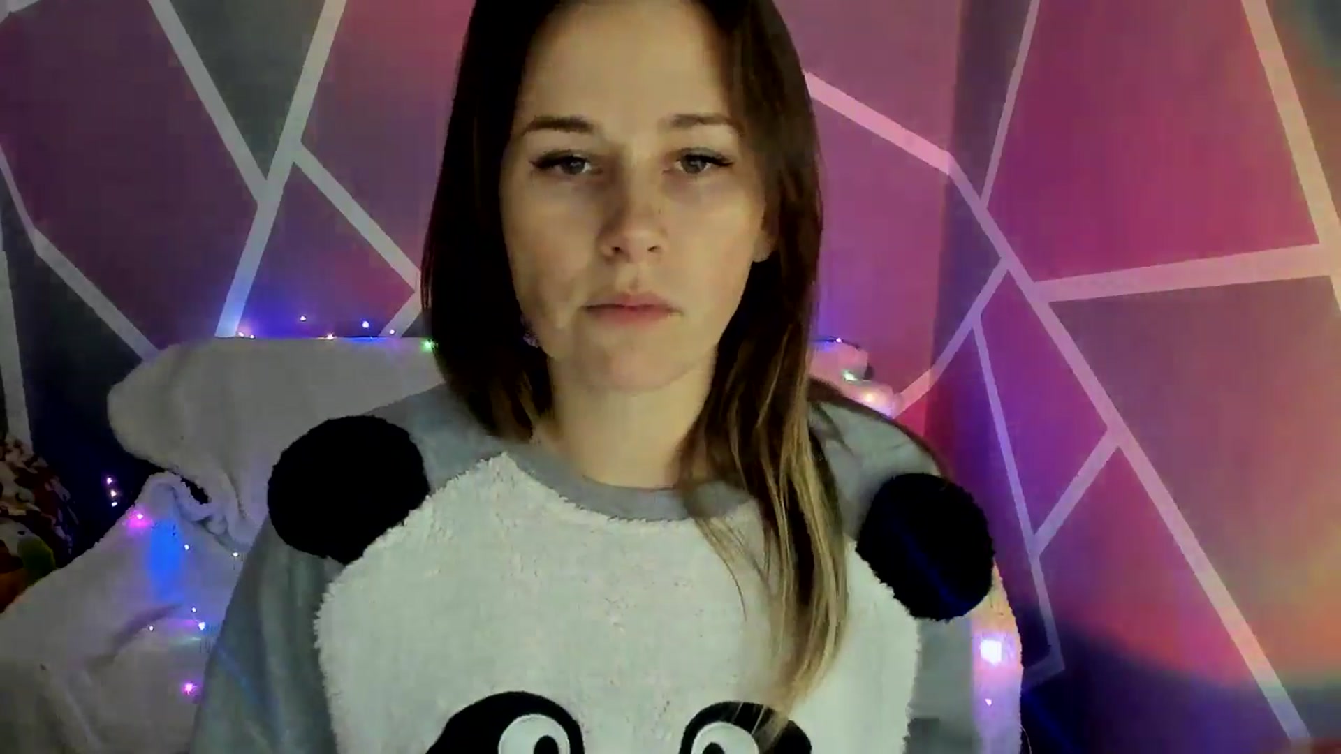 Gallery image thumbnail from Sexy_Ukr's myfreecams stream on, 11/25/2024, 16:18 image 17 of 20