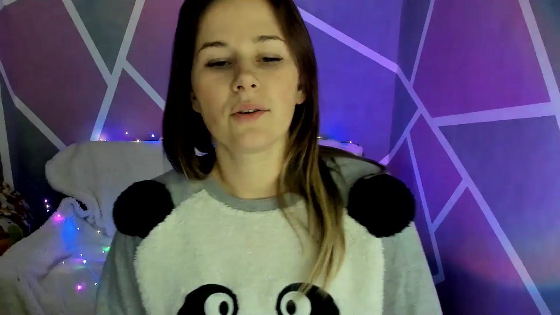 Gallery image thumbnail from Sexy_Ukr's myfreecams stream on, 11/25/2024, 16:18 image 14 of 20