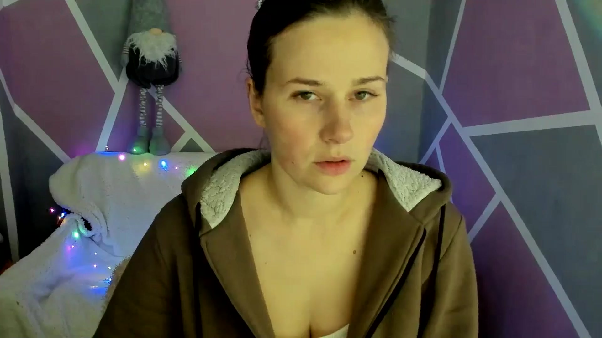 Gallery image thumbnail from Sexy_Ukr's myfreecams stream on, 12/05/2024, 17:15 image 9 of 20