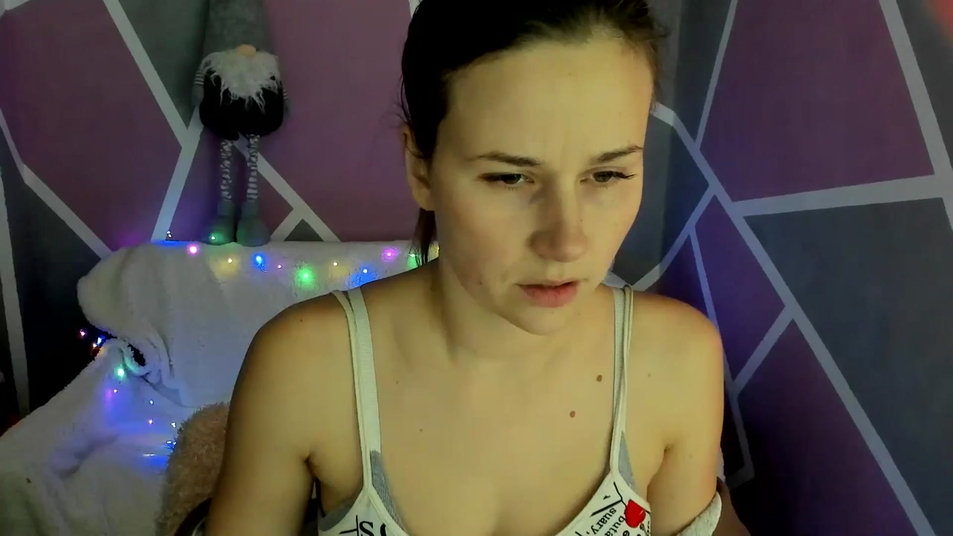Gallery image thumbnail from Sexy_Ukr's myfreecams stream on, 12/05/2024, 17:15 image 14 of 20