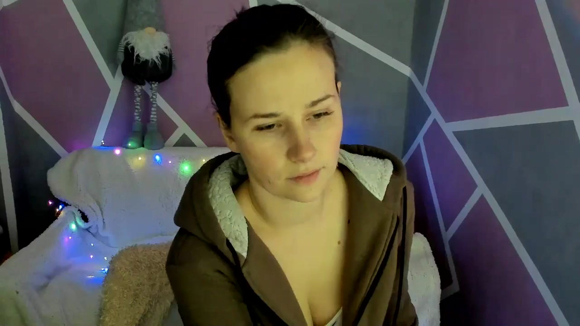 Gallery image thumbnail from Sexy_Ukr's myfreecams stream on, 12/05/2024, 17:15 image 8 of 20