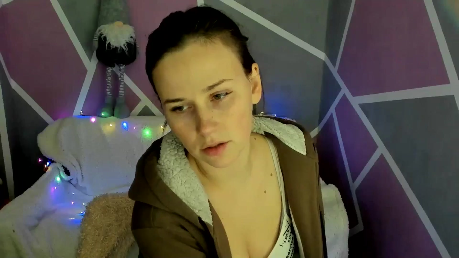 Gallery image thumbnail from Sexy_Ukr's myfreecams stream on, 12/05/2024, 17:15 image 18 of 20