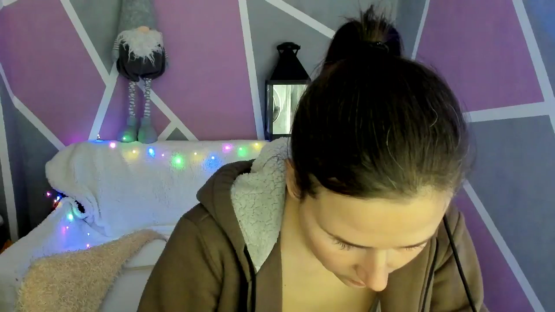 Gallery image thumbnail from Sexy_Ukr's myfreecams stream on, 12/05/2024, 18:46 image 12 of 20