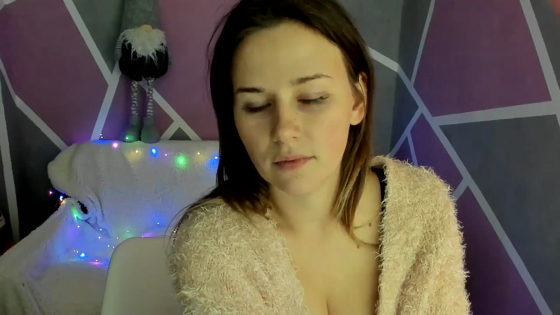 Gallery image thumbnail from Sexy_Ukr's myfreecams stream on, 12/07/2024, 17:48 image 8 of 20