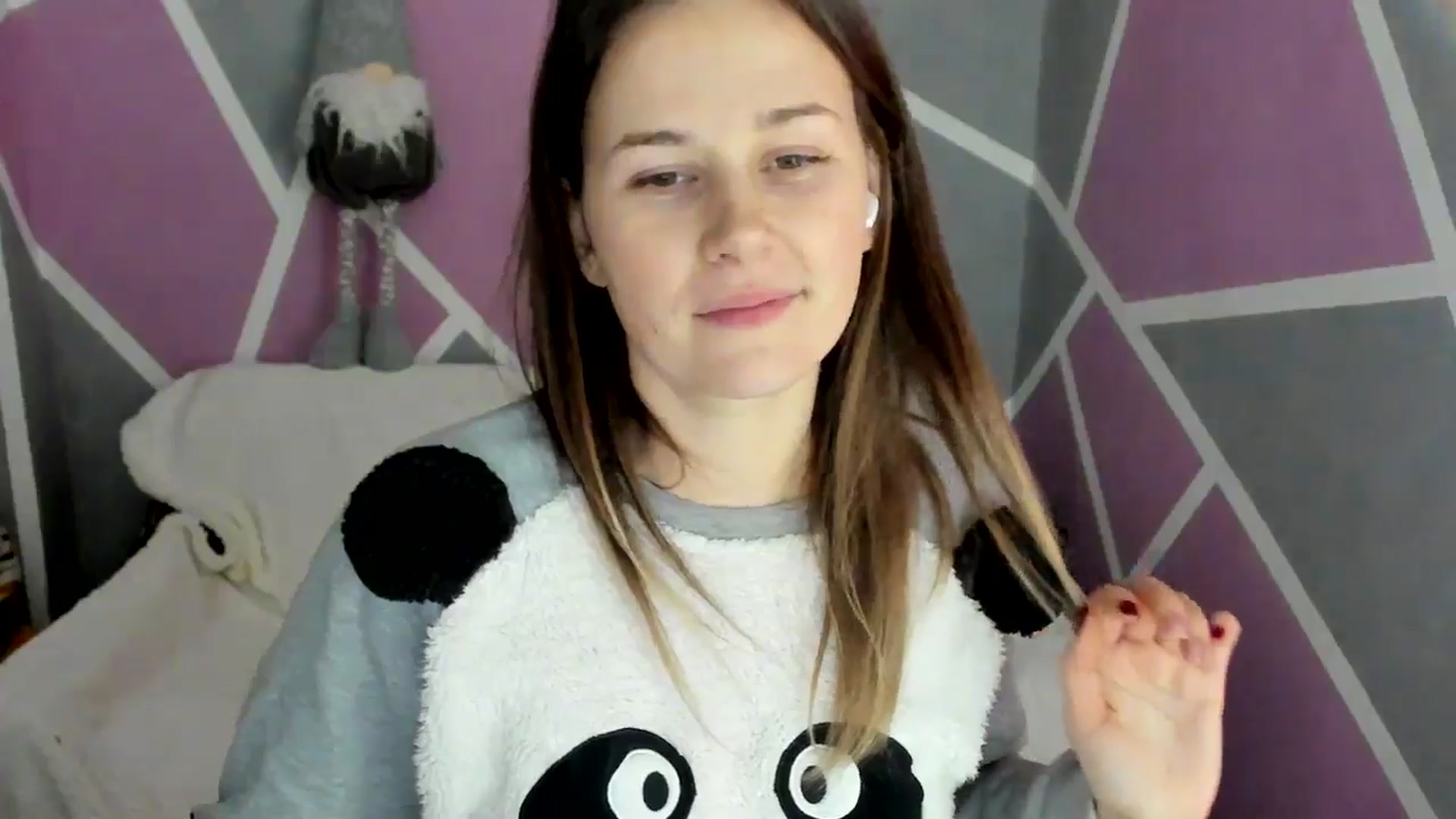 Gallery image thumbnail from Sexy_Ukr's myfreecams stream on, 12/09/2024, 18:35 image 9 of 20