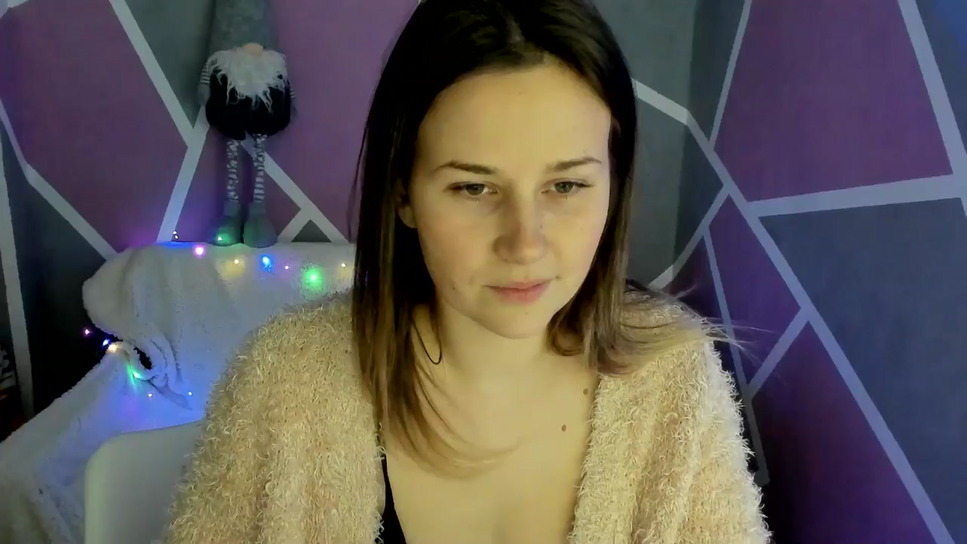 Gallery image thumbnail from Sexy_Ukr's myfreecams stream on, 12/09/2024, 18:35 image 14 of 20