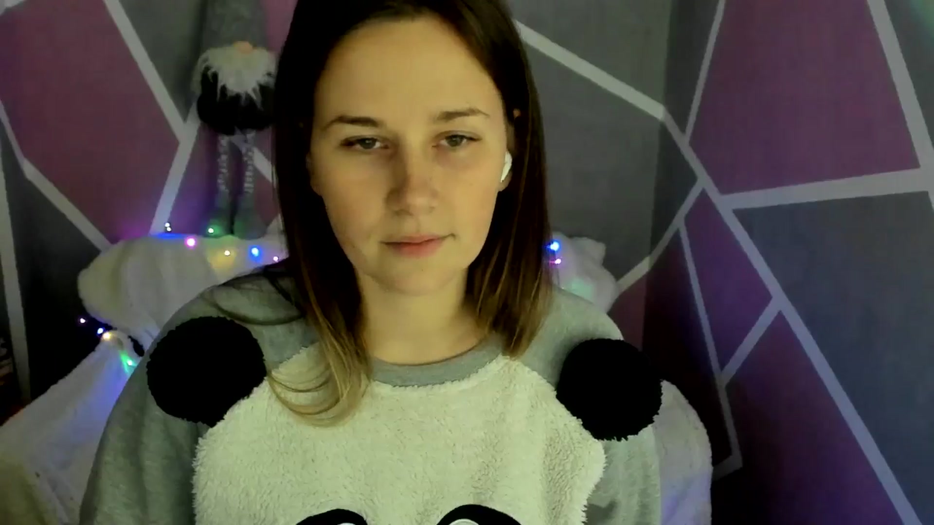 Gallery image thumbnail from Sexy_Ukr's myfreecams stream on, 12/09/2024, 18:35 image 16 of 20