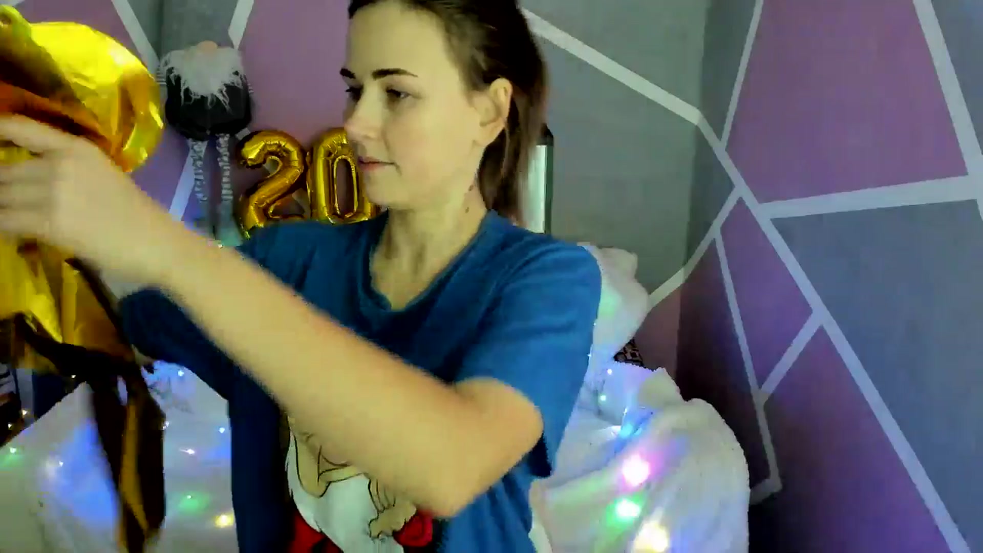 Gallery image thumbnail from Sexy_Ukr's myfreecams stream on, 12/12/2024, 14:23 image 8 of 20