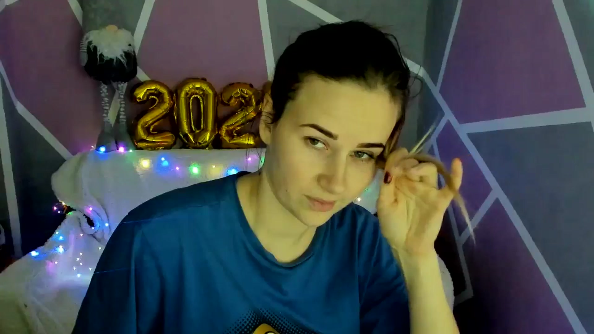 Gallery image thumbnail from Sexy_Ukr's myfreecams stream on, 12/12/2024, 15:37 image 14 of 20