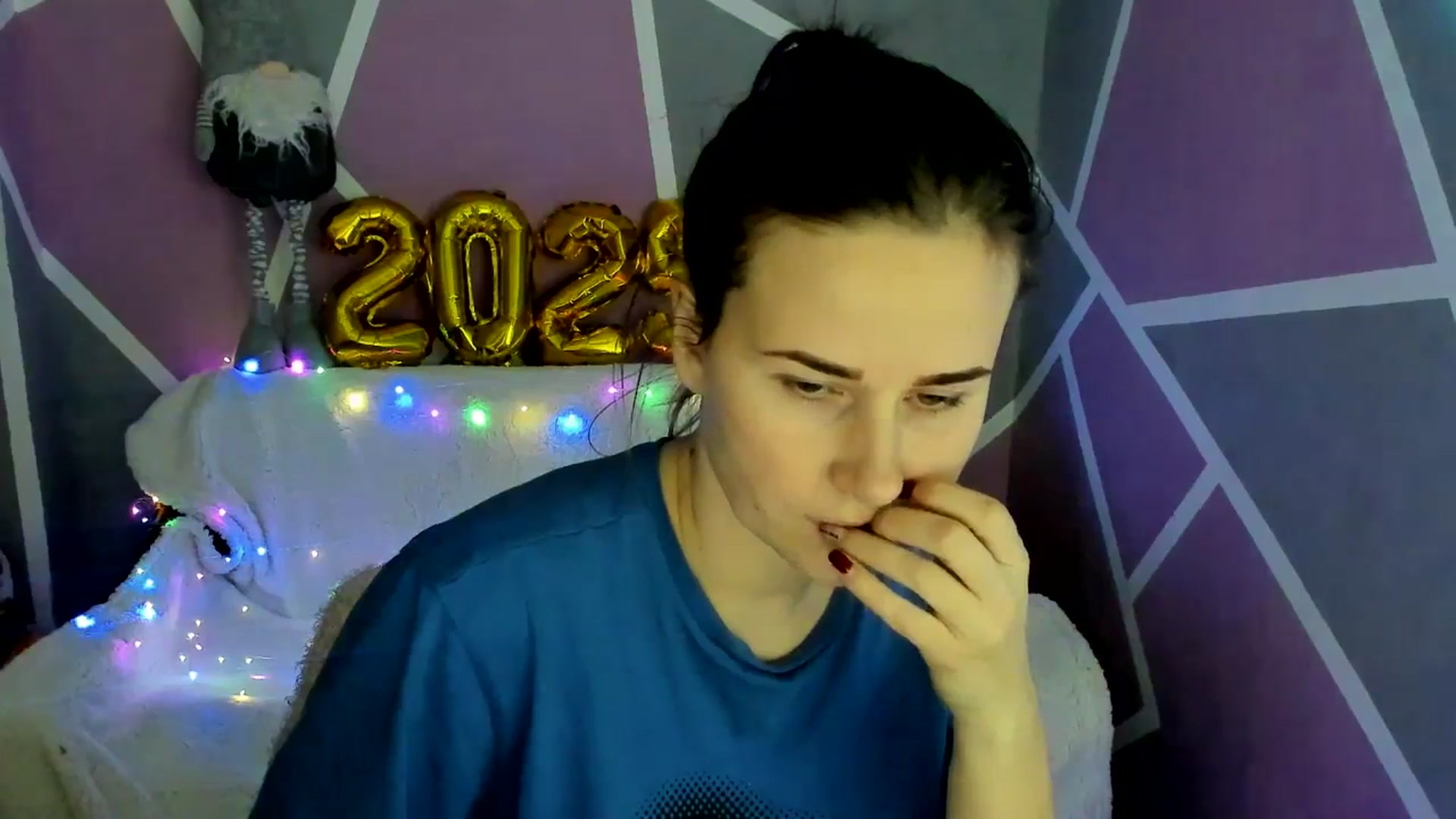 Gallery image thumbnail from Sexy_Ukr's myfreecams stream on, 12/12/2024, 15:37 image 15 of 20