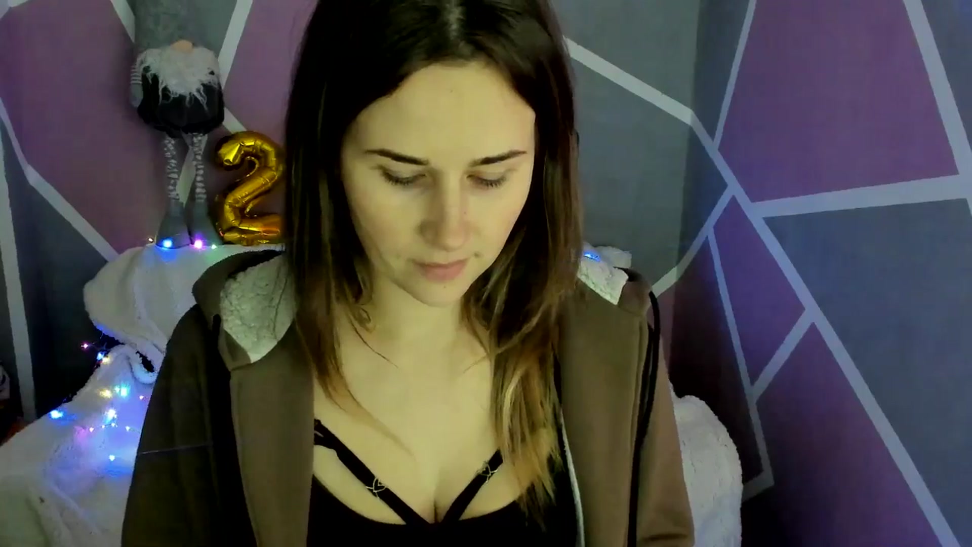 Gallery image thumbnail from Sexy_Ukr's myfreecams stream on, 12/14/2024, 16:01 image 18 of 20