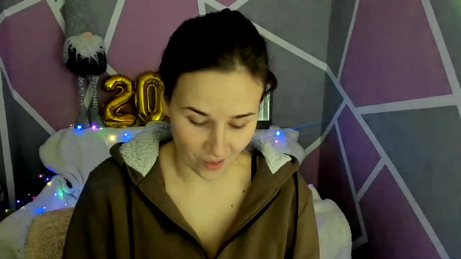 Gallery image thumbnail from Sexy_Ukr's myfreecams stream on, 12/17/2024, 18:01 image 20 of 20
