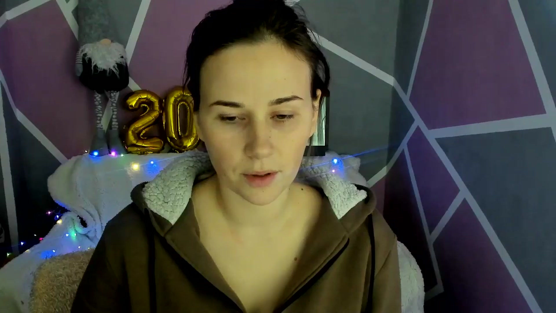 Gallery image thumbnail from Sexy_Ukr's myfreecams stream on, 12/17/2024, 18:01 image 17 of 20
