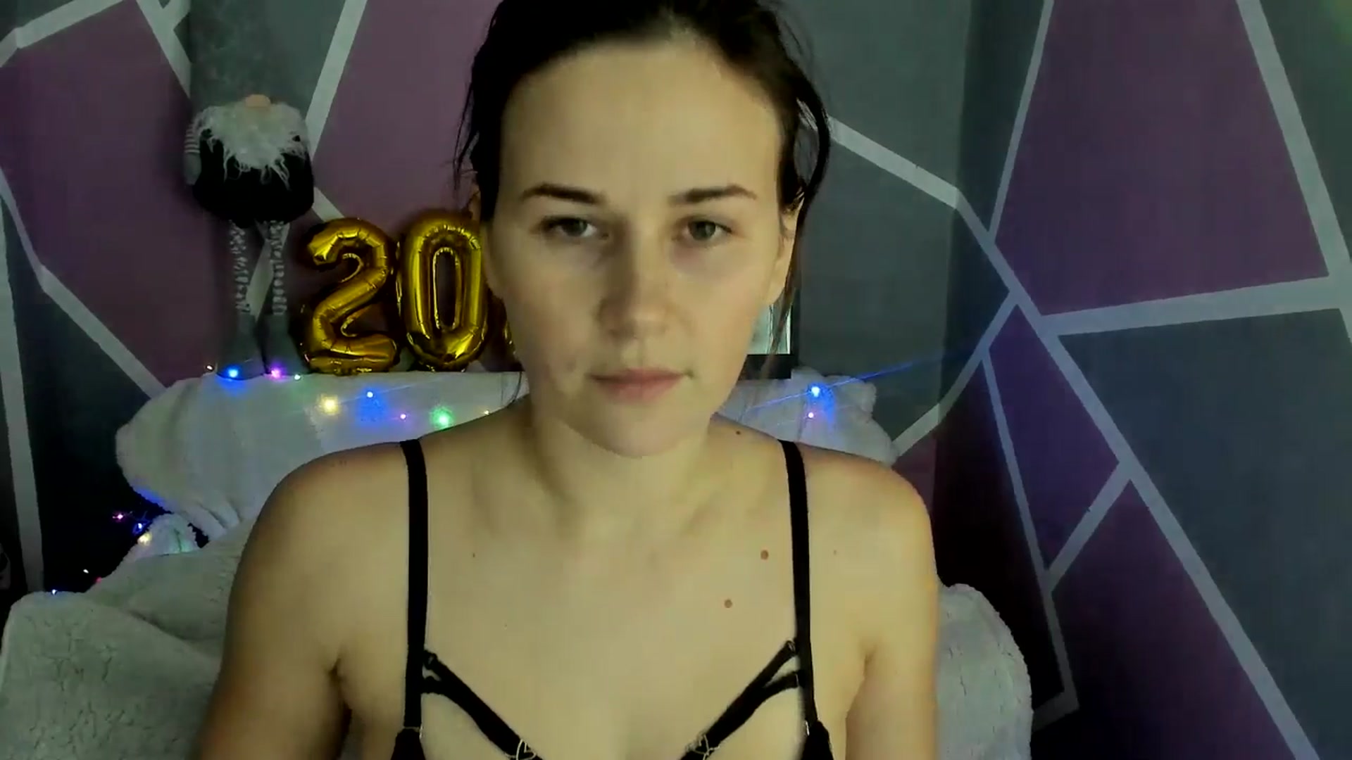 Gallery image thumbnail from Sexy_Ukr's myfreecams stream on, 12/17/2024, 18:19 image 14 of 20