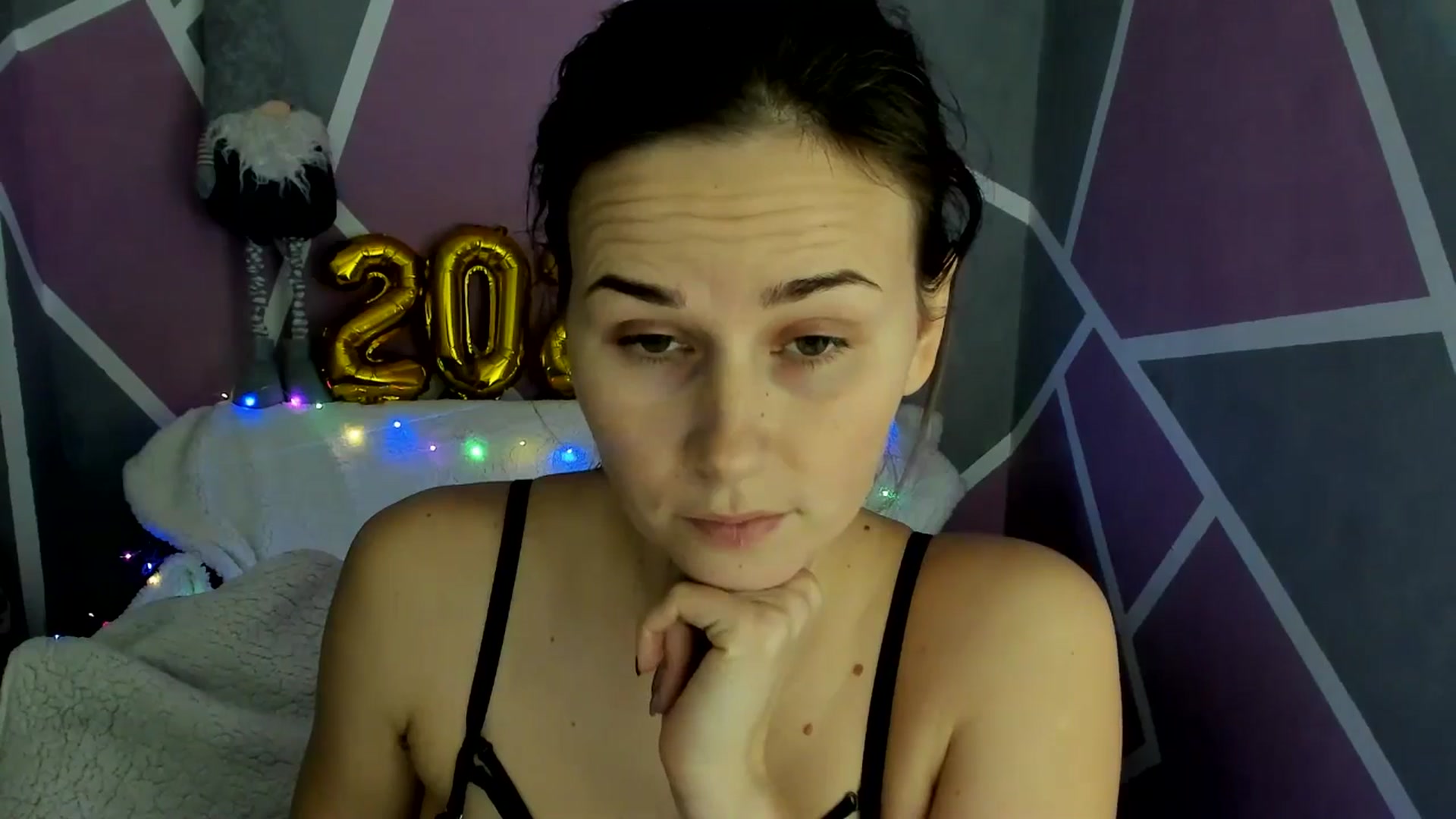 Gallery image thumbnail from Sexy_Ukr's myfreecams stream on, 12/17/2024, 18:19 image 3 of 20