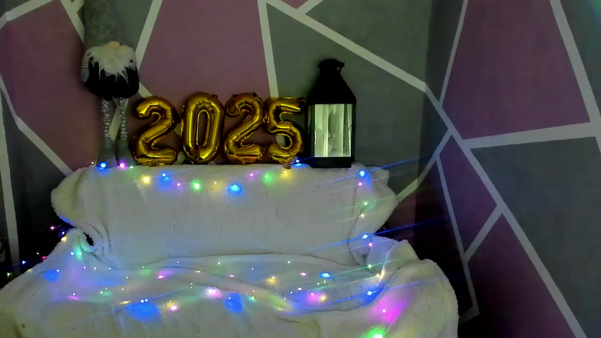Gallery image thumbnail from Sexy_Ukr's myfreecams stream on, 12/19/2024, 17:31 image 13 of 20