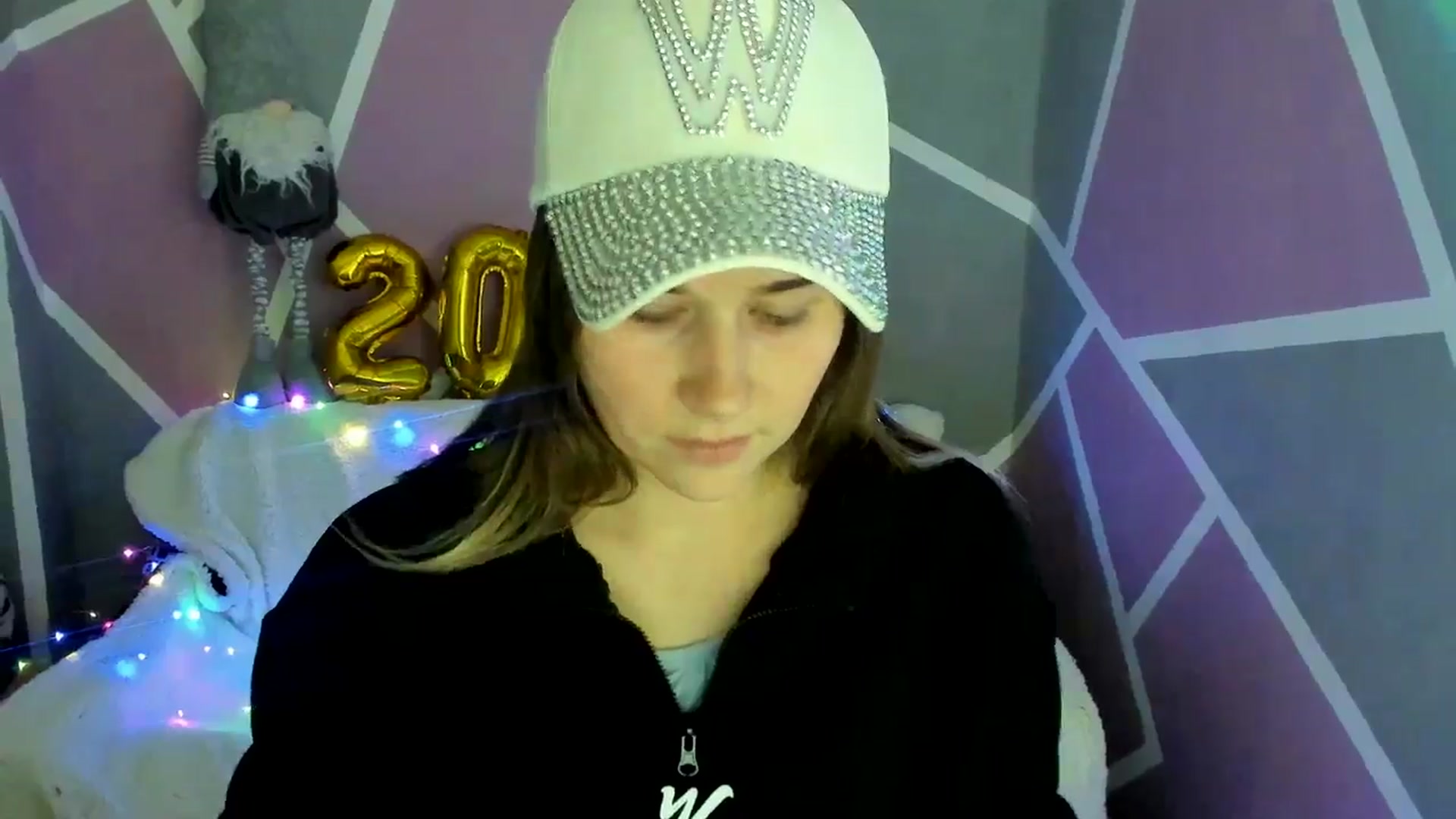 Gallery image thumbnail from Sexy_Ukr's myfreecams stream on, 12/19/2024, 17:31 image 17 of 20