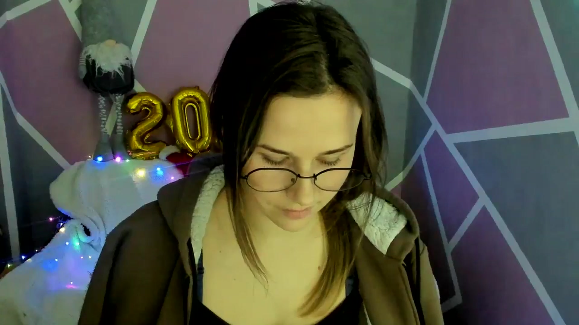 Gallery image thumbnail from Sexy_Ukr's myfreecams stream on, 12/20/2024, 17:05 image 15 of 20