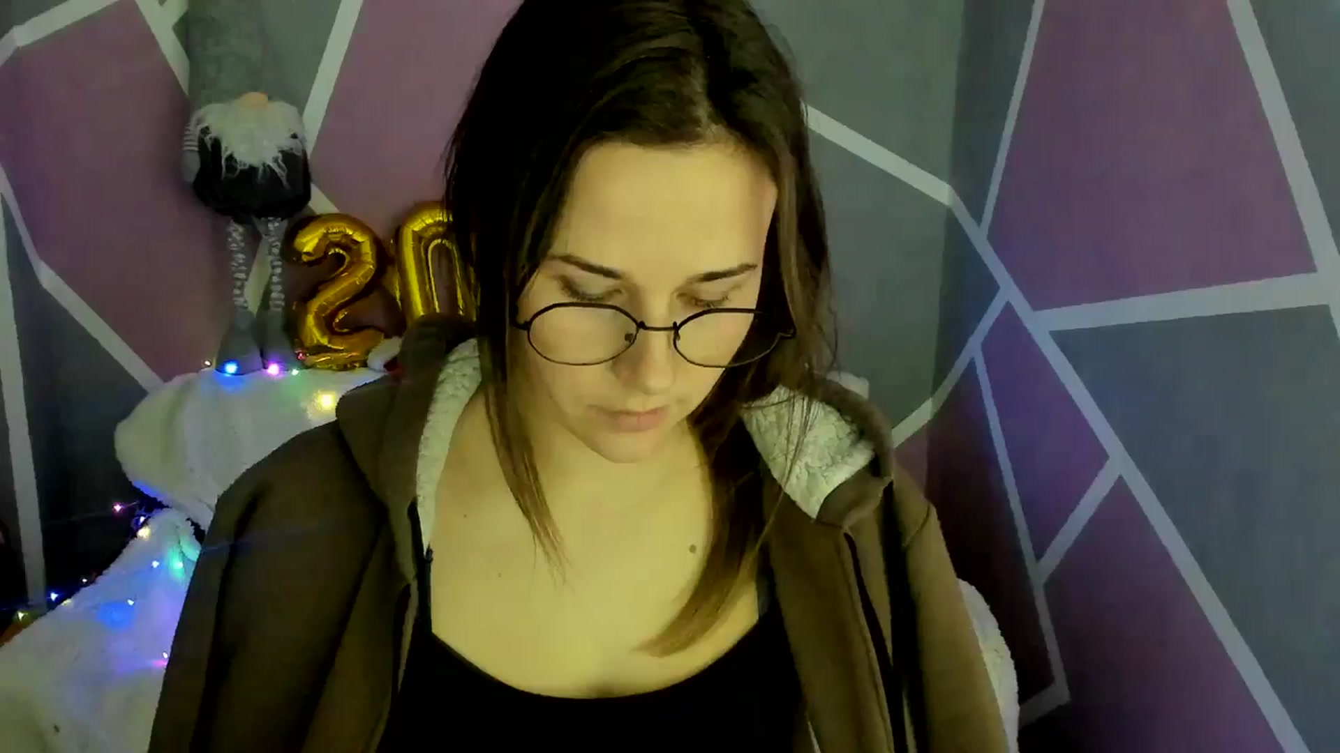 Gallery image thumbnail from Sexy_Ukr's myfreecams stream on, 12/20/2024, 17:05 image 13 of 20