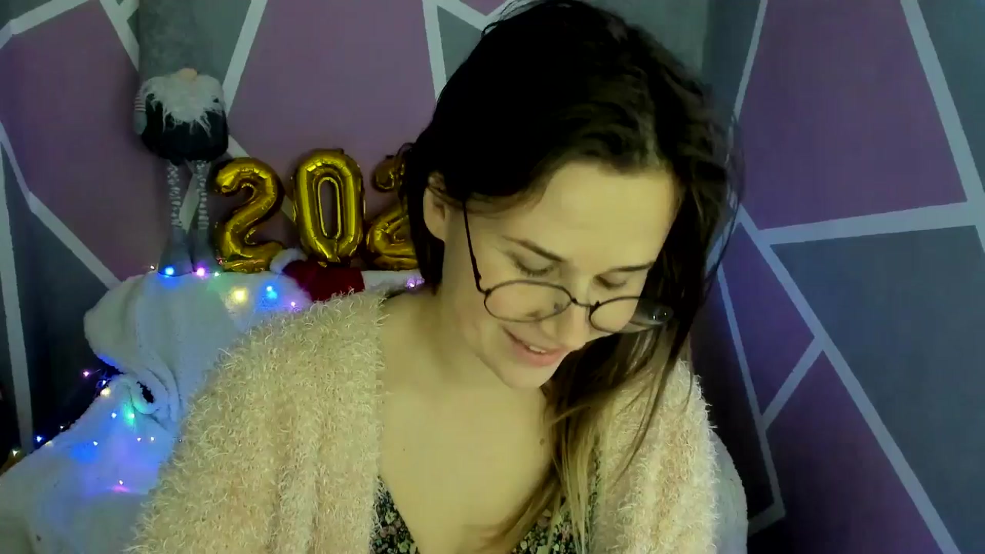 Gallery image thumbnail from Sexy_Ukr's myfreecams stream on, 12/21/2024, 18:44 image 1 of 20