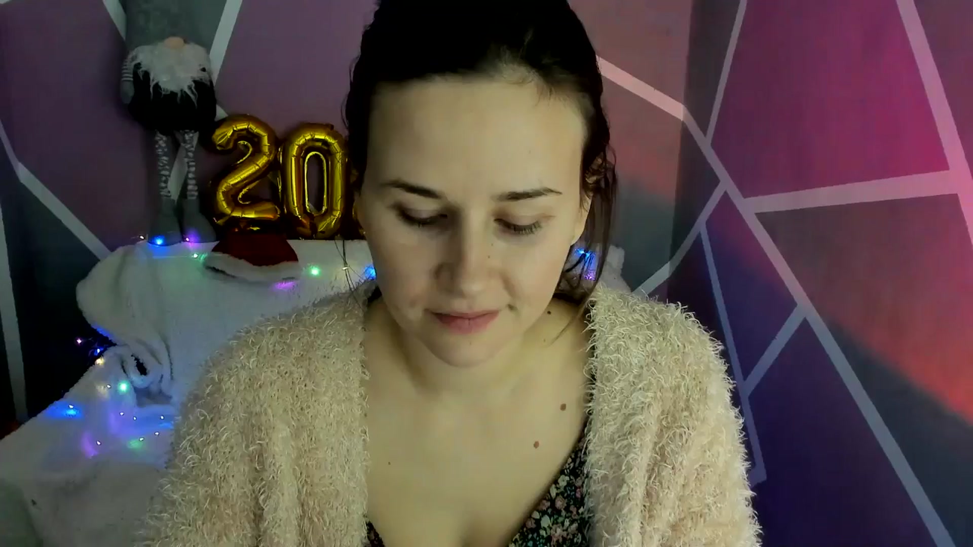 Gallery image thumbnail from Sexy_Ukr's myfreecams stream on, 01/06/2025, 15:18 image 12 of 20