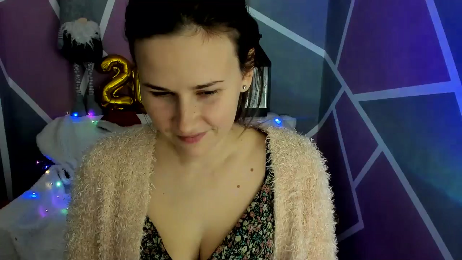 Gallery image thumbnail from Sexy_Ukr's myfreecams stream on, 01/06/2025, 15:18 image 13 of 20