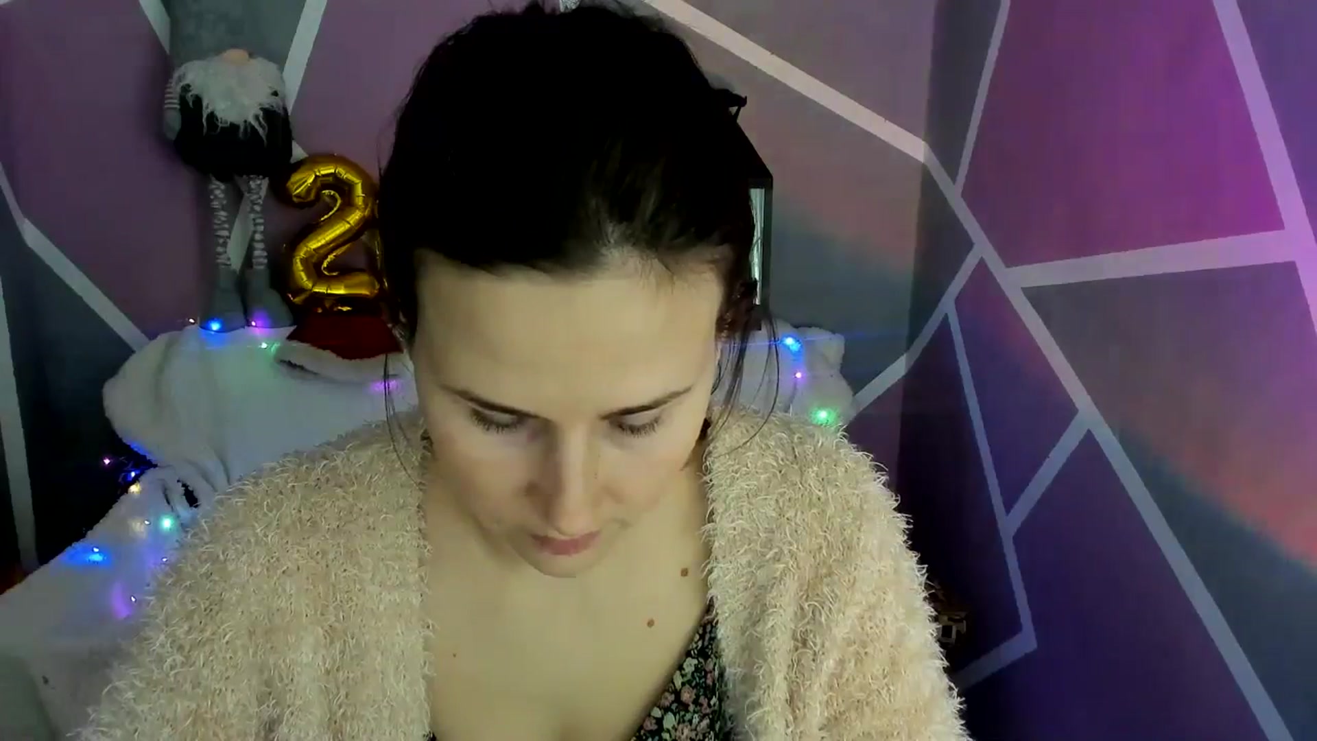 Gallery image thumbnail from Sexy_Ukr's myfreecams stream on, 01/06/2025, 15:18 image 3 of 20