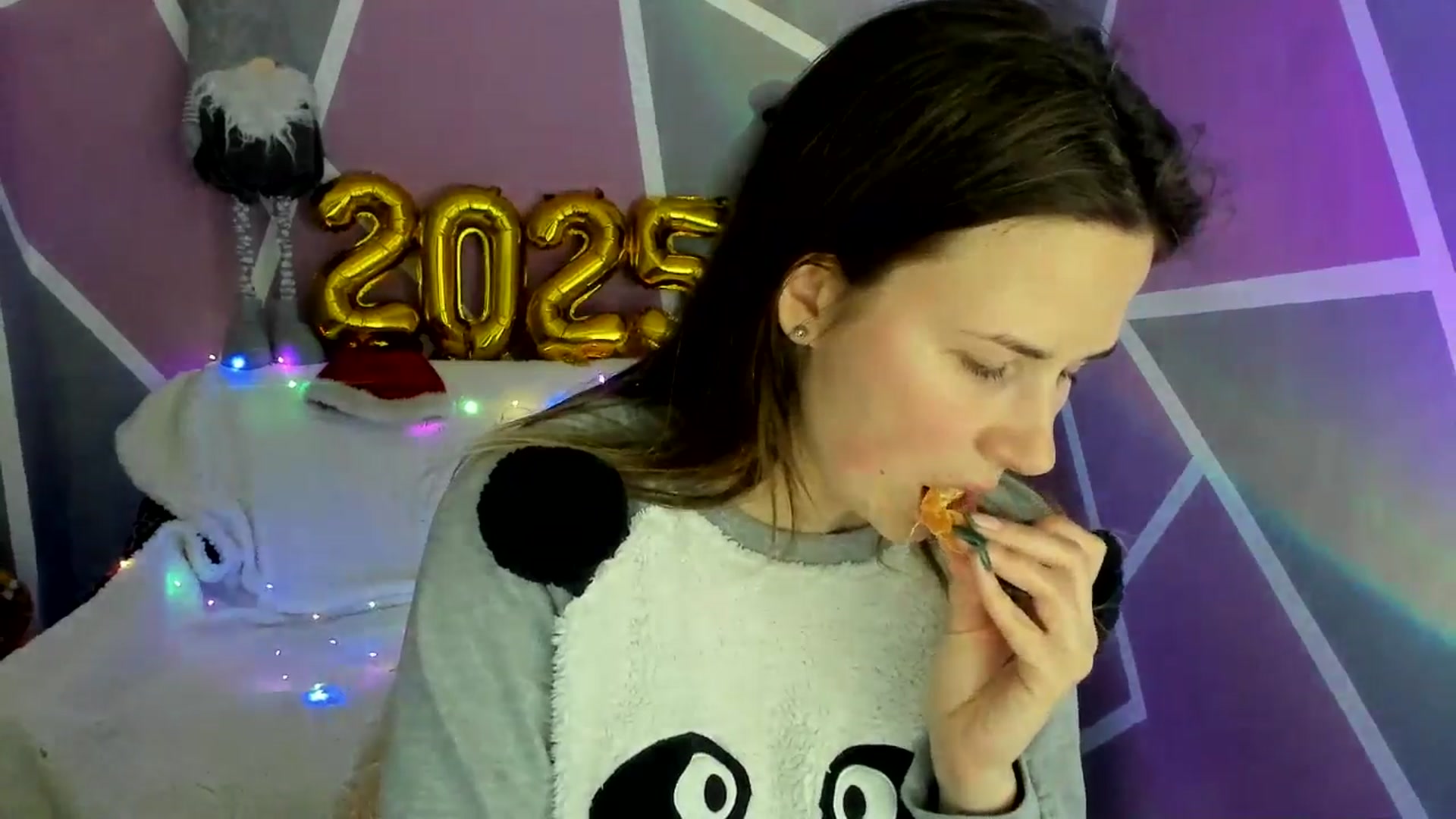 Gallery image thumbnail from Sexy_Ukr's myfreecams stream on, 01/12/2025, 18:43 image 3 of 20
